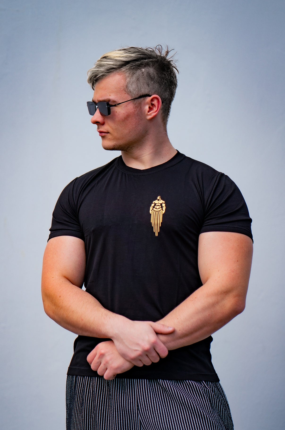 Svartur klassískur stuttermabolur