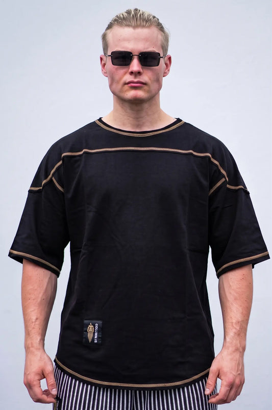 Minimalist Shadow Viður T-Shirt